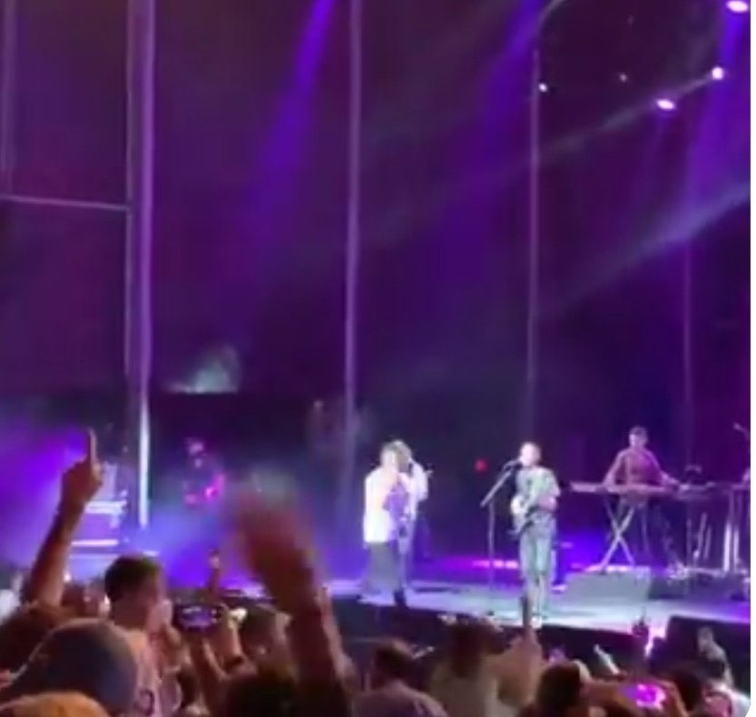 Alicia82mad's tweet photo. 🔺Jueves 5.000👨🏼‍🤝‍👨🏻toros en Cádiz
🔺Ayer 2.500 concierto de Taburete Marbella

Luego la culpa es del Gobierno Nacional, los Autonómicos, la OMS, los 👽 y de que la abuela fuma

Los que estamos fallando somos NOSOTROS!! 

RESPONSABILIDAD #LocusInterno por favor 🙏🏼 y centrarnos!! 💖 https://t.co/XthKZTltzq