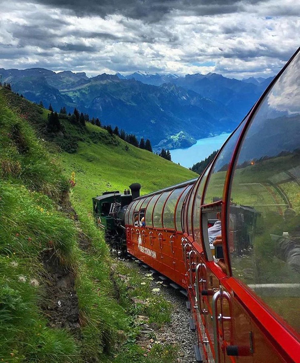 squareofin's tweet photo. Which photo is your favourite 1-2-3-4 ? 😍😍
Please Follow Us for more - @squareofin 
Please Follow Us for more - @squareofinfi
.
📸 @hiking_with_lisa 
📍 Switzerland
.
#switzerland #switzerland🇨🇭 #greenlan #travelingaroundtheworld #travelingislife #travelingartist https://t.co/KDwwiXkrXJ
