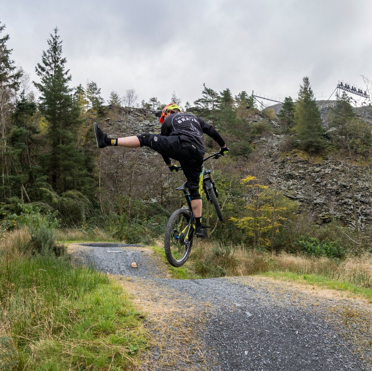 Bad moment to have something in your 🧦👌😂