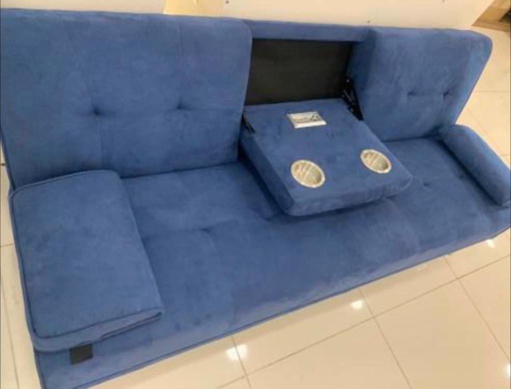 Baity Ajmal On Twitter كنب سرير طبي يتحول ويصير سرير مع مسجل وسماعات مدموجة داخل الكنب بطريقة انسيابية ومدخل يو اس بي ومدخل ميموري مع فتحتين لأكواب الشاي طبي مريح المقاس Baity Ajmal On Twitter كنب سرير طبي يتحول ويصير سرير مع مسجل وسماعات مدموجة داخل الكنب بطريقة انسيابية ومدخل يو اس بي ومدخل ميموري مع فتحتين لأكواب الشاي طبي مريح المقاس