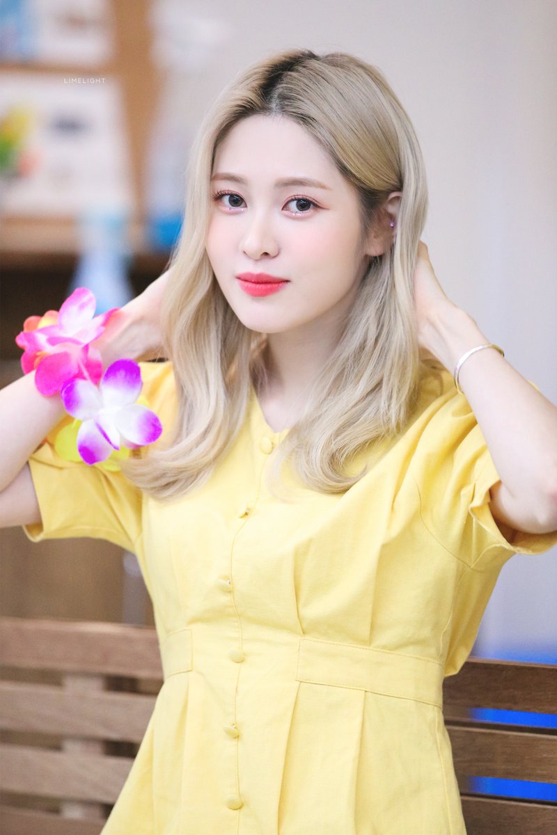 200808 🌹
#예빈 #YEBIN #다이아 #DIA <a href="/dia_official/">다이아 DIA</a>