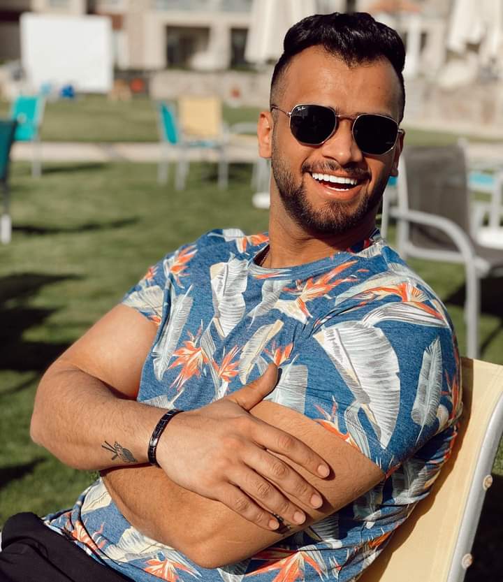 Dorktya's tweet photo. مصطفي حفناوي اي حد يعرفه او ميعرفوش يريت يدعيله ربنا يشفيه ويرجع يقوم تاني بالف سلامه. https://t.co/RBHnqyA1M1