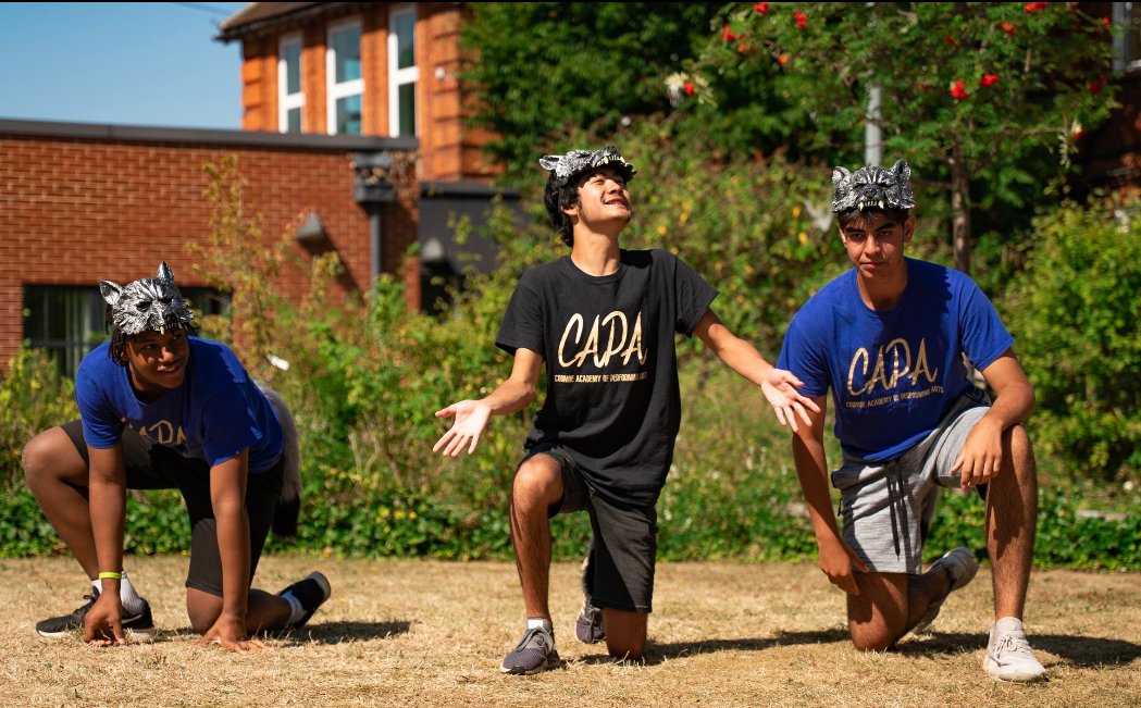 CapaCoombe's tweet photo. We were so impressed with our #CAPAShowInAWeek casts yesterday. We promised brilliant weather & boy did we get it! That didn’t stop our #CAPAEnsembles from delivering some amazing performances. All 3 casts rose to the challenge of outdoor performing. A wonderful end to the week. https://t.co/geYJre0E4H