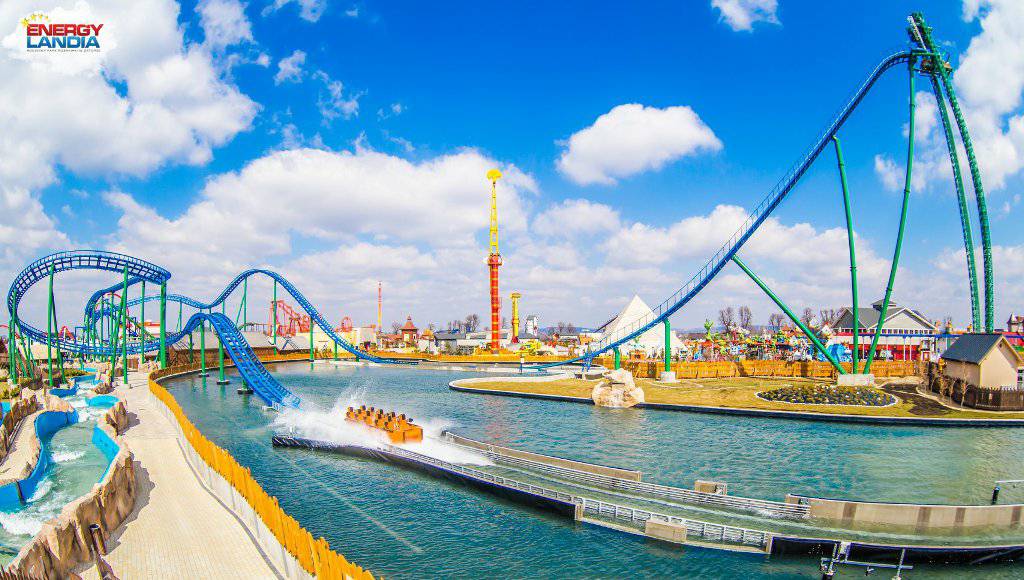 coasterclub's tweet photo. #Splashsaturday

Looking to cool down???  This is Speed, the water coaster at EnergyLandia build by Intamin

This is the fastest and tallest (tied with Divertical in Miranbilandia) in the world! 

#Rollercoasters #Energylandia #Intamin #Poland https://t.co/QUly0AVkE8
