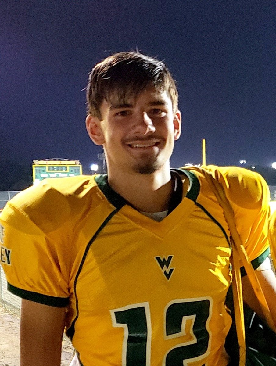 FOOTBALLWVHS's tweet image. We are proud to announce our Captains for the 20-21' Season as voted by their teammates &amp;amp; coaches!
Seniors-Sean Clinton, Jake Strater, Max Drohan,  &amp;amp; Junior-Nathan Pappas! #INVESTED