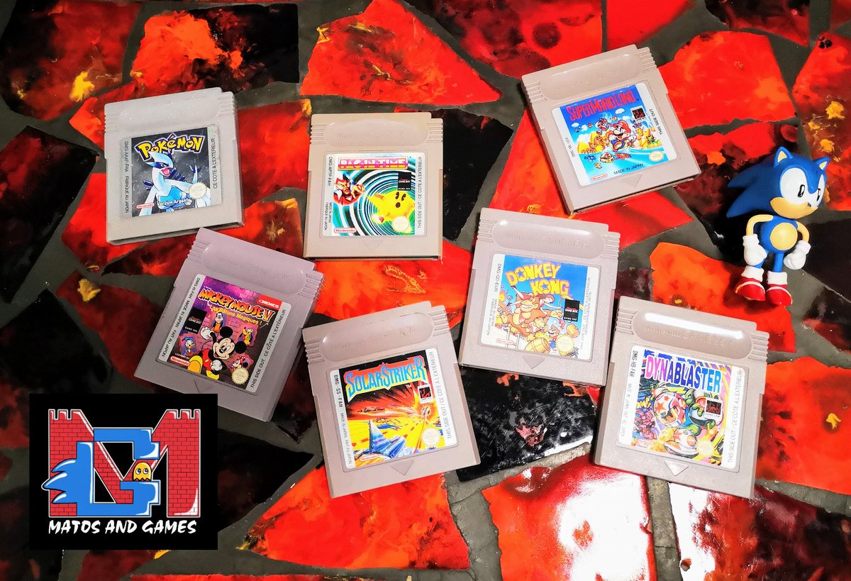 MatosandGames's tweet photo. Pendant les vacances on sort la Game Boy !
Au cas où il vous manquerai des jeux voici un belle sélection 😎😎
#retrogaming #nintendo #gameboy #supermario  #donkeykong #pokemon #dynablaster #solarstriker #pacintime #mickeymouse https://t.co/81OjOYSvAT #matosandgames https://t.co/D1JLnnMmEi