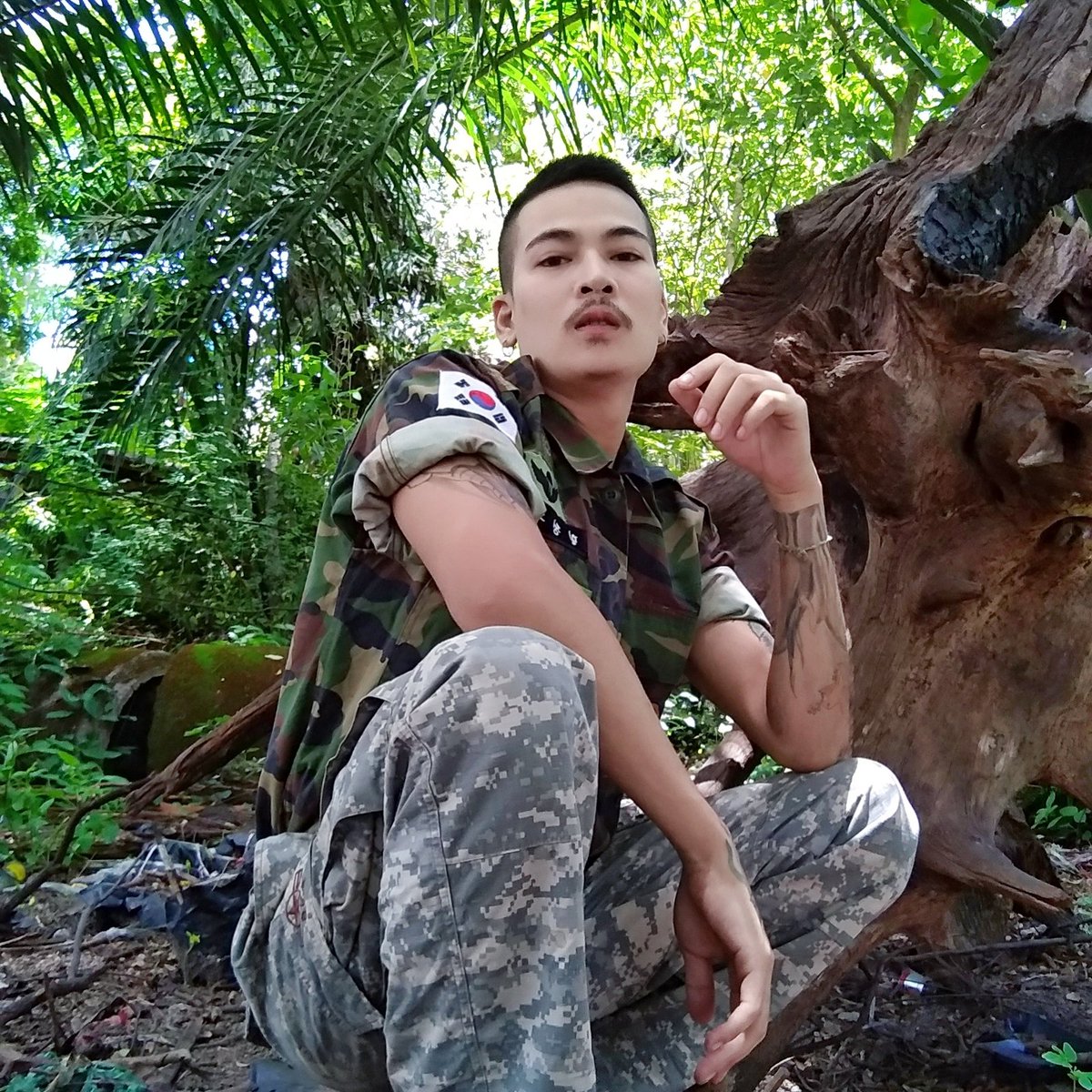 ႀကိဳက္ရင္ စကားလာေျပာ တျခားလူေနာက္ပါသြားမယ္