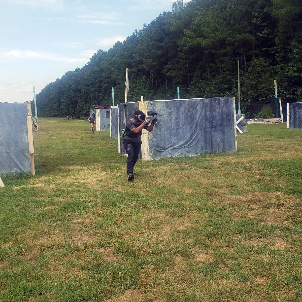 PrecisionPaintb's tweet image. Today is the day you've been waiting for all week! Don't let it go to waste. Paintball at Precision Paintball runs from 12-4pm TODAY!

#paintball #bringyourfriends #rentalsavailable #precisionpaintball #paintballstrong #growthesport