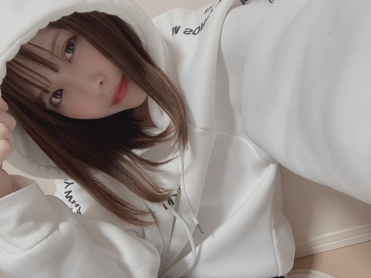おひさしぶりに登場しました🥺

質問箱の連携解除苦労した〜〜
みなさんお元気でしたか？？
って覚えてくれてる人いるのかな、、笑