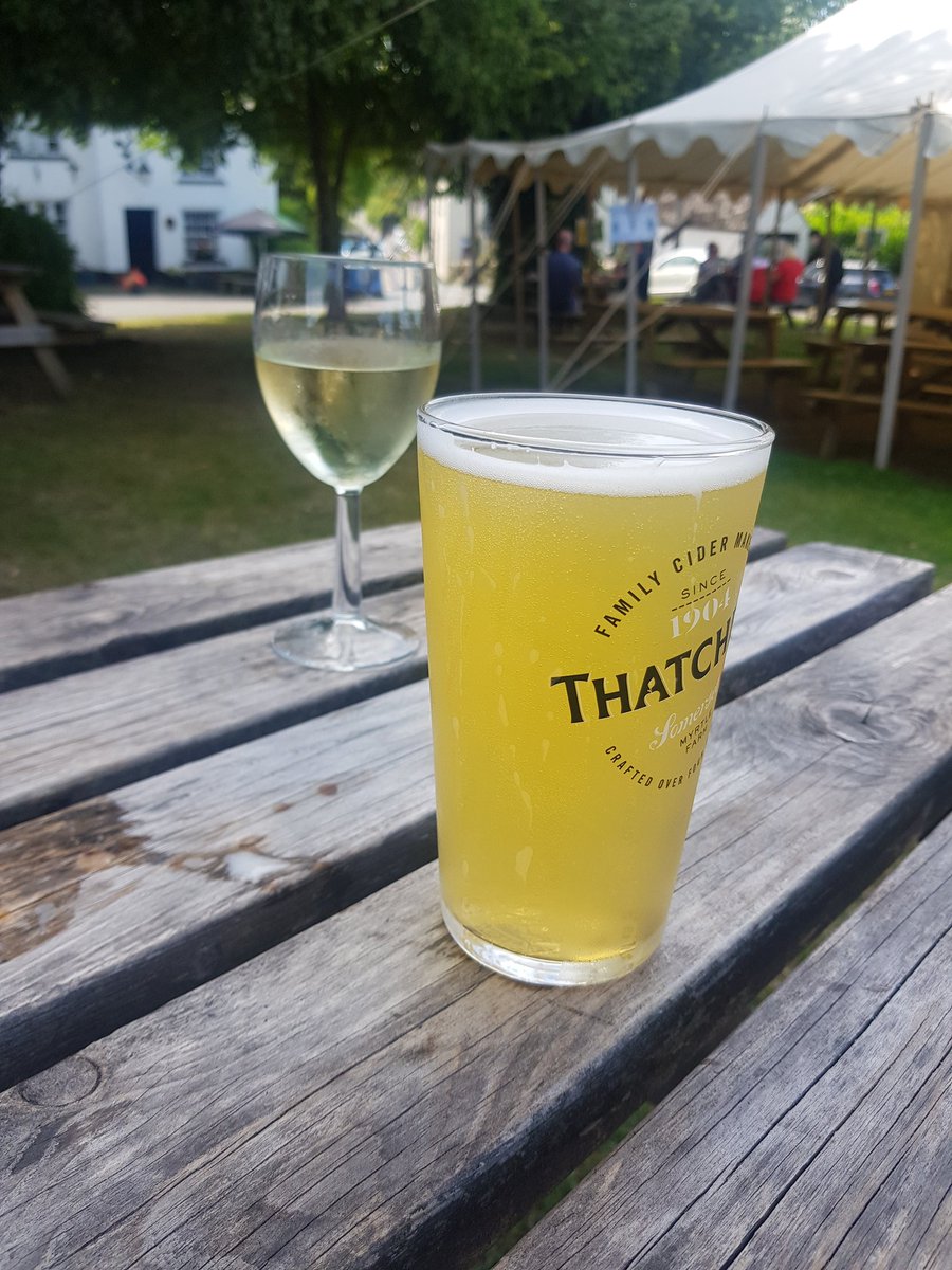 DevonShearer9's tweet photo. Nice drink stop on our walk #UnionInn https://t.co/SIMy97H5od