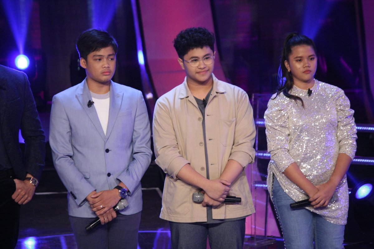 _TheVoiceKidsPH's tweet photo. Coach Sarah picks Matt! Sino kaya ang aabante?
Watch here:
https://t.co/R3fmlRvN5h
#FamiLeaTOP3
#TeamAPLKOs https://t.co/w4omVwklpv