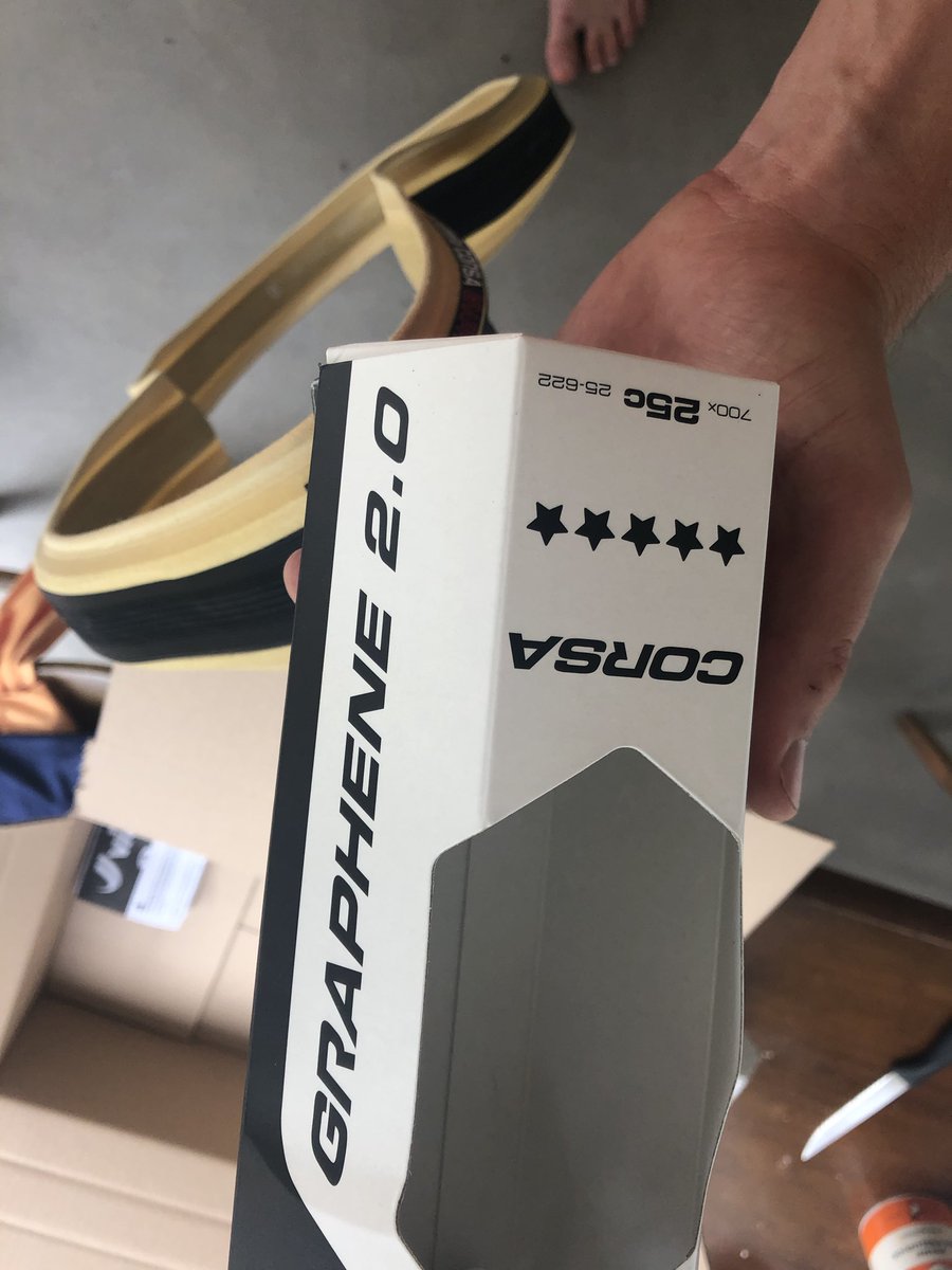 rswmaca's tweet photo. @vittoriatyres are these tires suitable for running tubeless? Doesn’t say TLR on the box...? https://t.co/psU8ZZPHCD