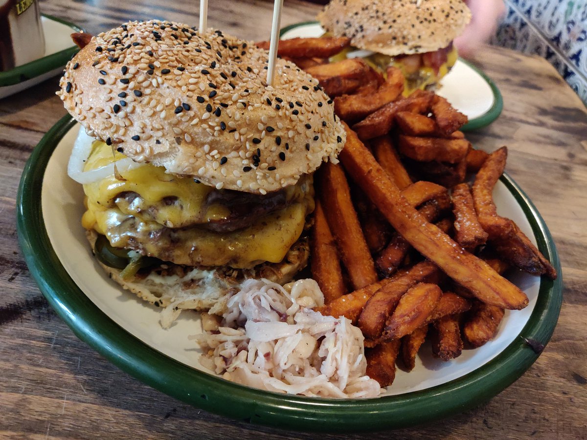 Maihopawango's tweet photo. Mit @SPOONPAI chillig den Mittag verbringen. https://t.co/i1wZ3n1mZz