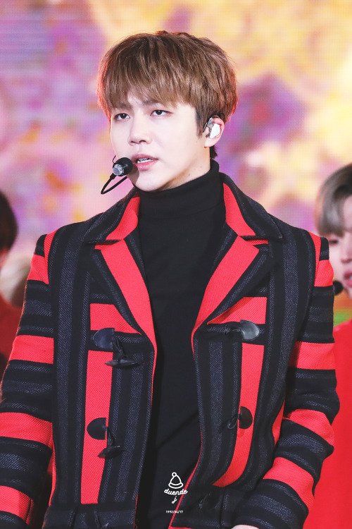 hourlyjinho's tweet photo. https://t.co/C2hK2ikhdZ