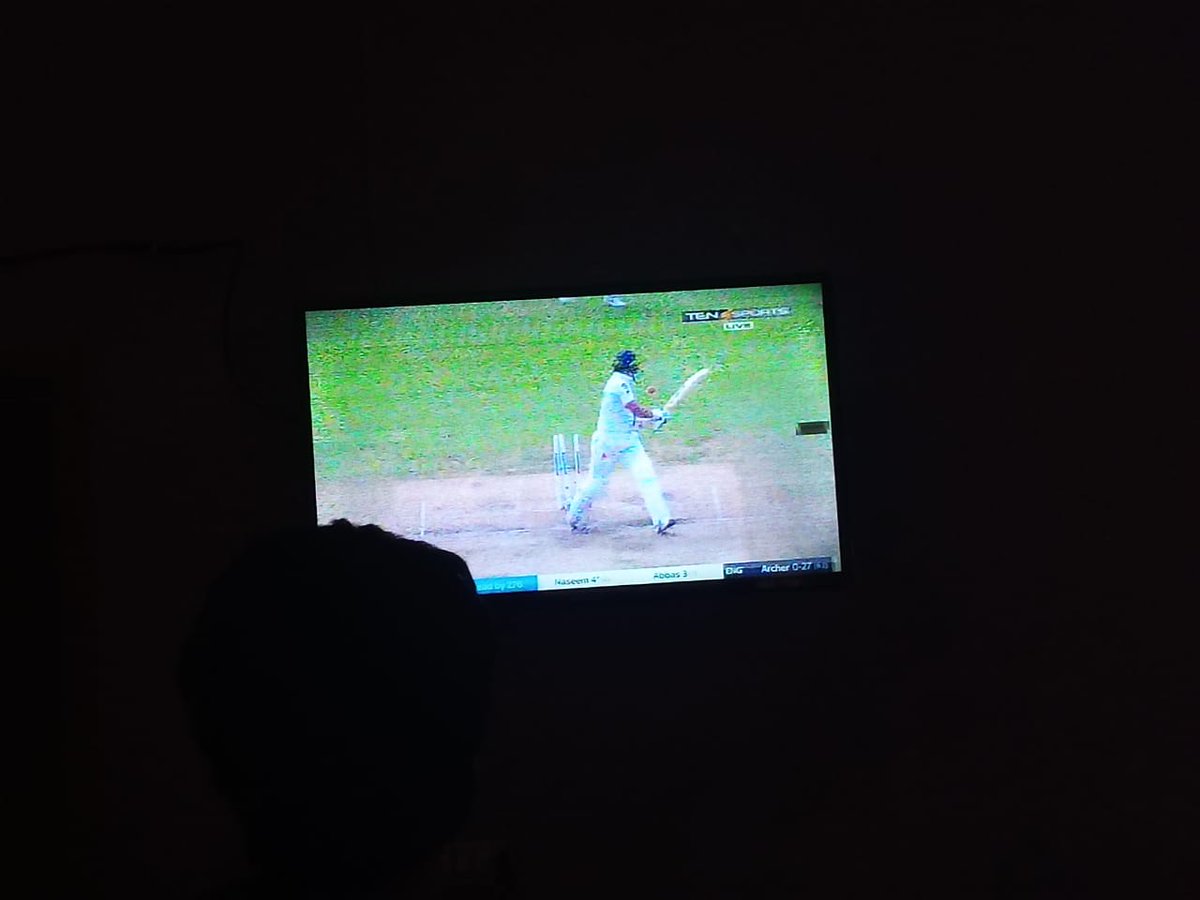 populimag's tweet photo. @TheRealPCB best way to spend time with getting bored...
Supporting Green shirts from Dera Ghazi Khan :)
@TheRealPCB #SuperFans #SupportTeamPakistan https://t.co/oILFg5zbsC