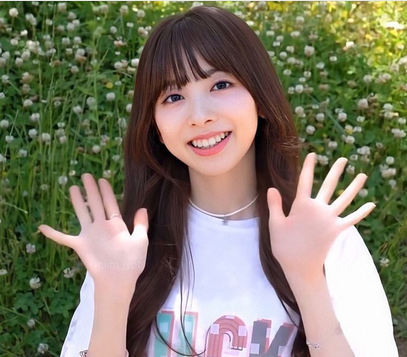 Niziuミイヒは可愛くないのになぜ人気 ヒアルロン酸でほうれい線を隠している K Popをサランヘヨ
