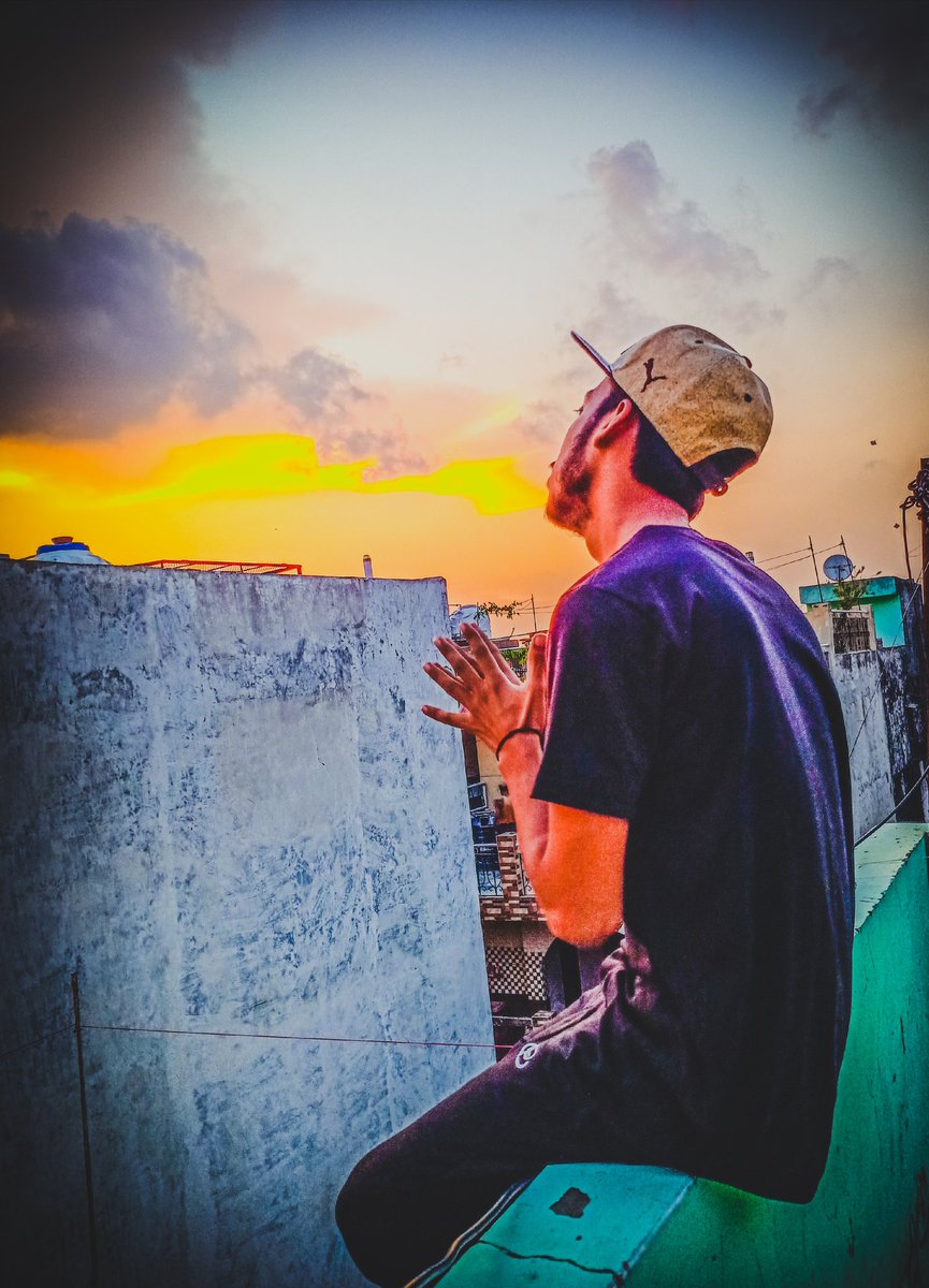 Broshii3's tweet photo. I just Alert to All !
-π
in #SunSet
Be very Coming in your phone
Low saa hoga Wait...#BROSHii
---------------------------------
#Youtube #Instagram #Facebook #Twitter #Broshii #DesiSlangLanguage https://t.co/LiRdFT3kR4