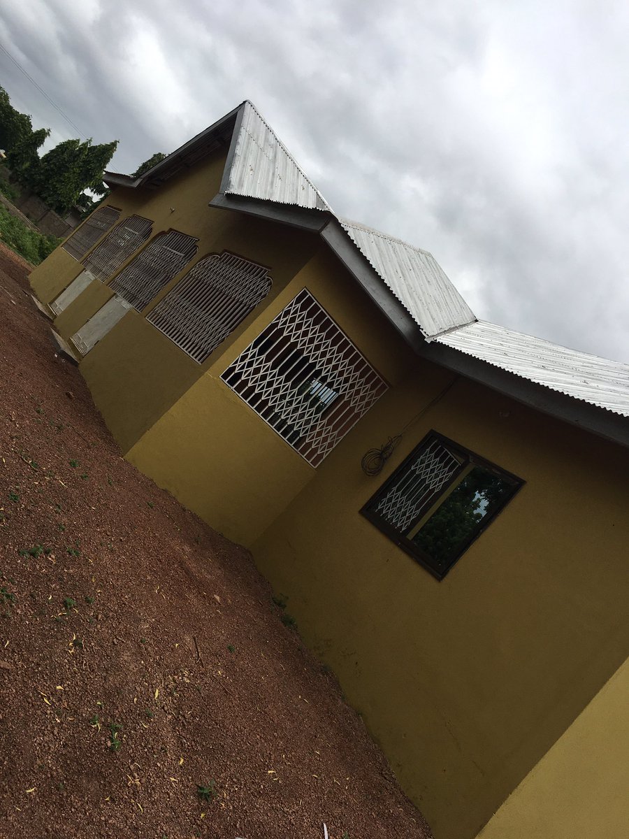 StyleEstate's tweet photo. Two bedroom apartment for renting in Tamale rusing bungalow closed to regional office call me now for the key 🔑 0240201006 https://t.co/C0VKBhZBCR