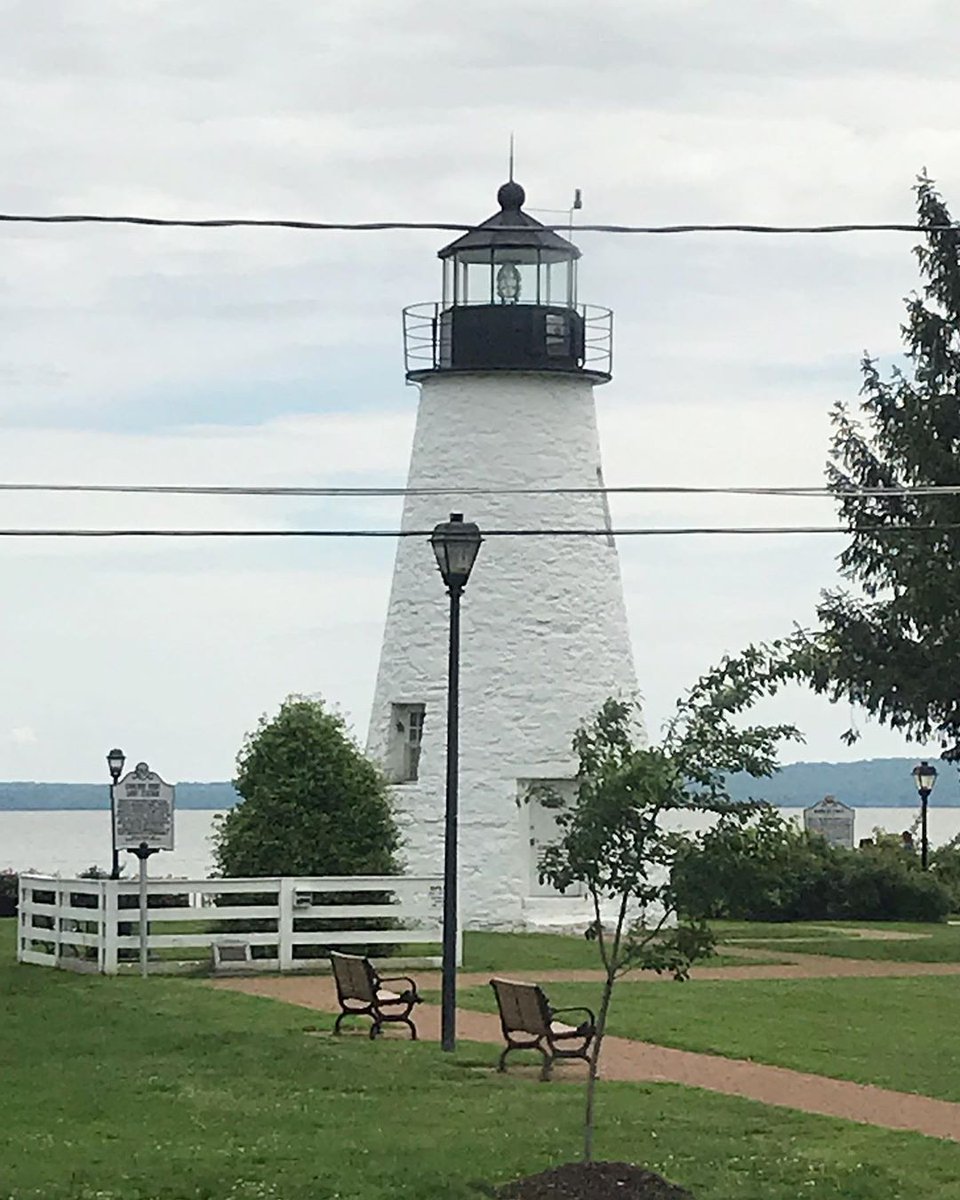 Yesterday was #NationalLighthouseDay! Can you guess how many lighthouses in Maryland you can plan a day trip to see? 📷#concordpointlighthouse