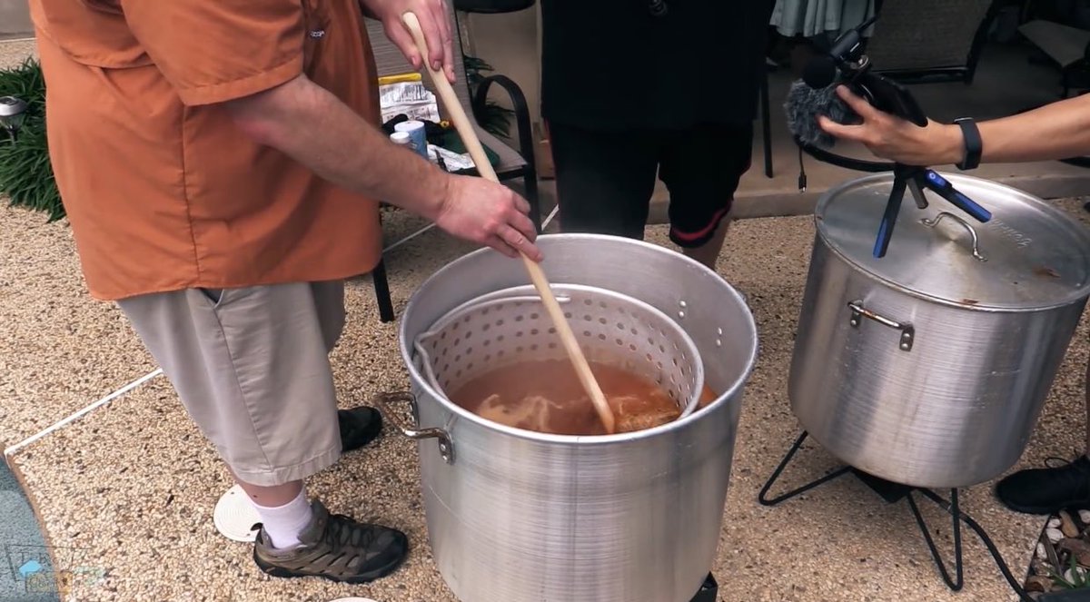 8: T-Roy CooksSuper Southern home cook, does a lot of Texas & Louisiana BBQ/recipes. Breaks down the process and tips for good grilling meat/cajun dishes.