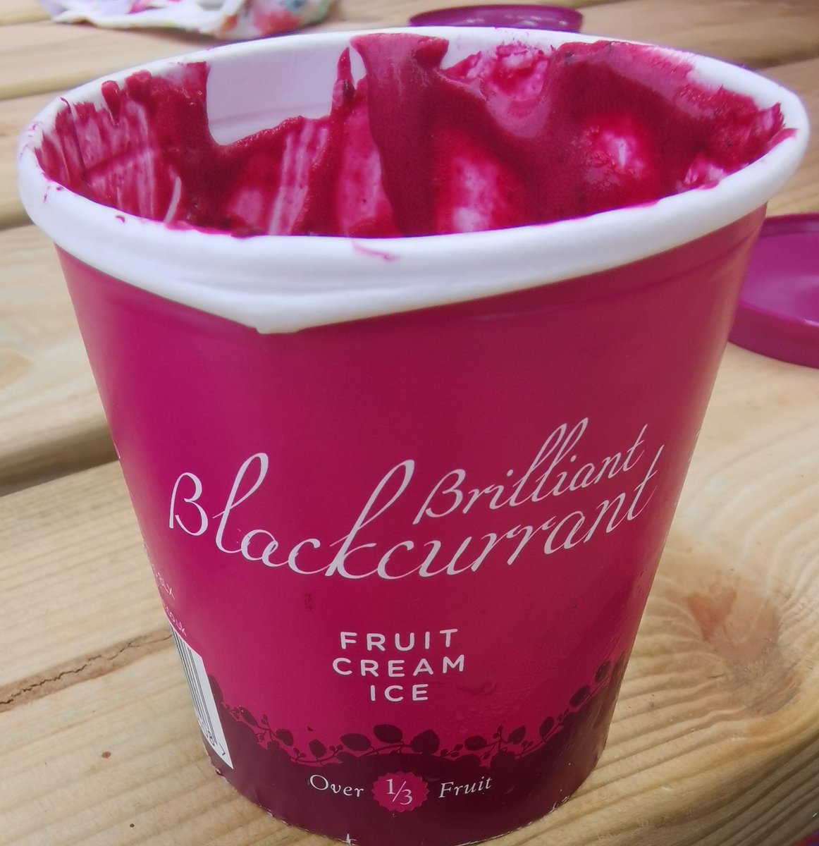 tomasnunn's tweet photo. This is the most beautiful ice cream I have ever eaten! Thank you @AlderTreeLtd !! https://t.co/n5bvirqw2u