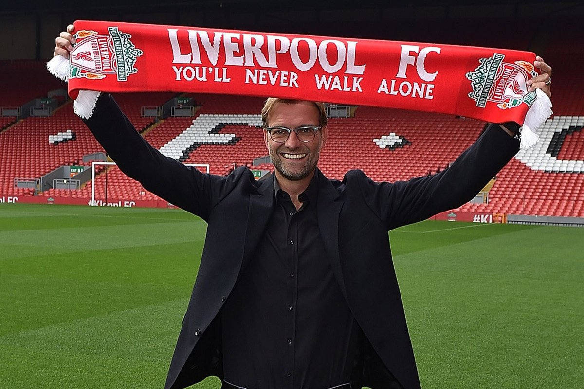 calcioinglese's tweet photo. Pazienza e programmazione. I due allenatori di maggior successo in Inghilterra negli ultimi 35 anni sono stati Klopp e Sir Alex.

Il tedesco ha vinto il primo trofeo al terzo anno, lo scozzese addirittura al quarto anno. E da lì hanno costruito i loro successi. https://t.co/ln4lz53rwj