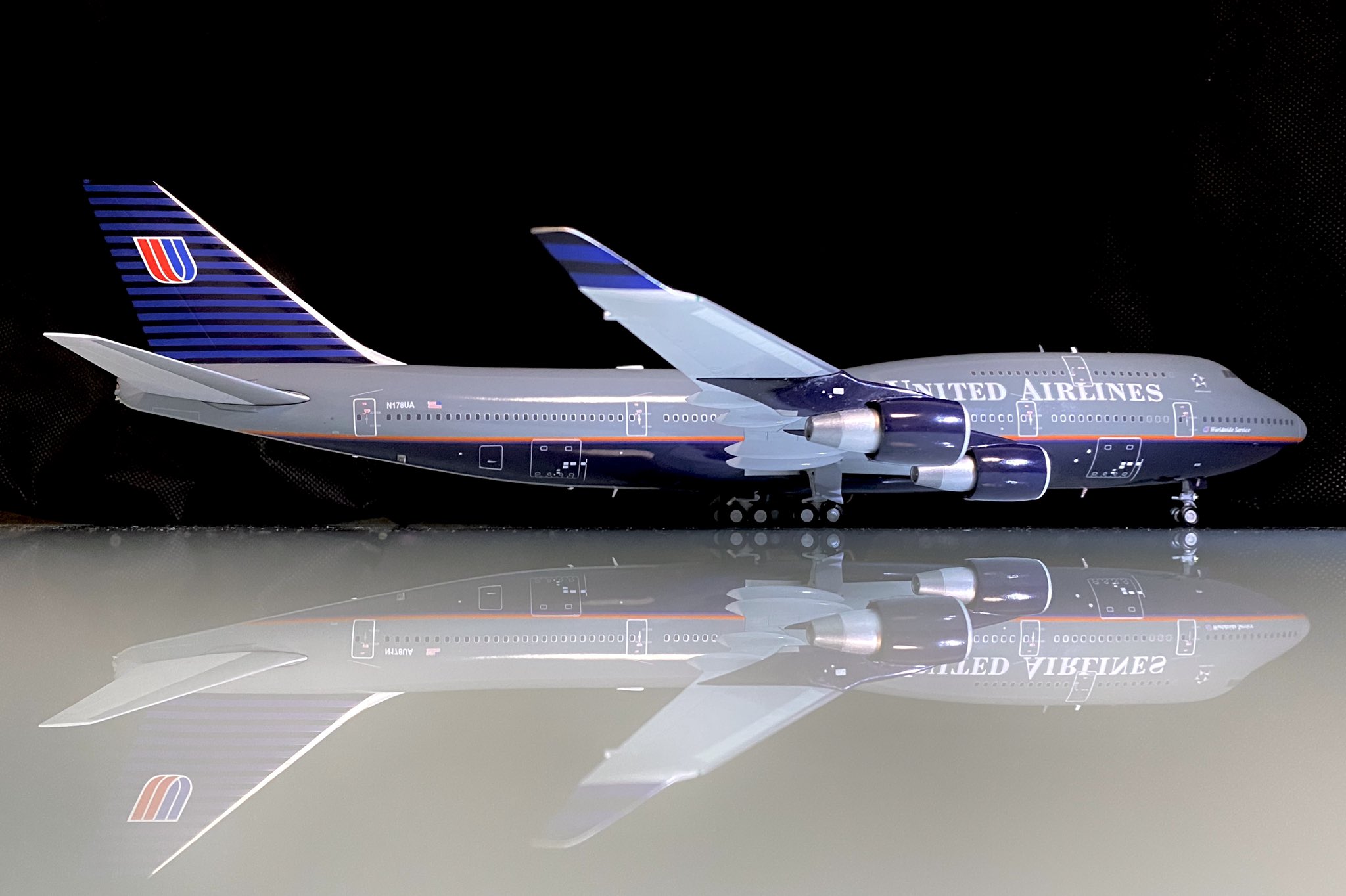 ユナイテッド航空 払わ 1/200 B787-9 UNITED ユニコーン塗装