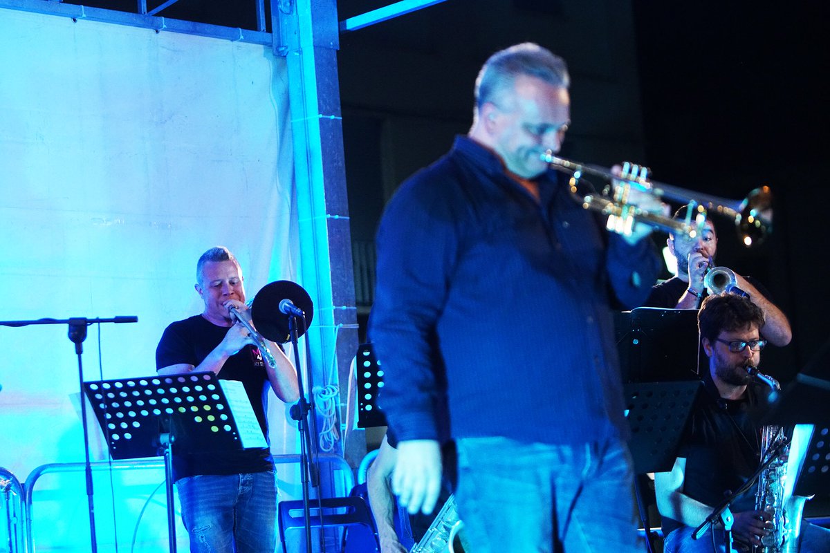 #SummerTime2020 #piacenza <a href="/pcjazzclub/">Piacenza Jazz Club</a> #Cortemaggiore #piazzepiene y #Jazz foto <a href="/Mingus2011B/">Angelo Bardini</a> <a href="/vittovolte/">vittoria volterrani</a> <a href="/AngelicaDa/">Angelica Dadomo</a> <a href="/pcjazzclub/">Piacenza Jazz Club</a> <a href="/MilestonePc/">Milestone Piacenza</a> <a href="/Liberta_it/">Libertà.it</a> <a href="/musica_jazz/">Musica Jazz </a> <a href="/Jazzit_mag/">Jazzit</a> <a href="/laprovinciacr/">Provincia di Cremona</a> <a href="/bibloh_biblh1/">Biblóh!</a> @marivarone