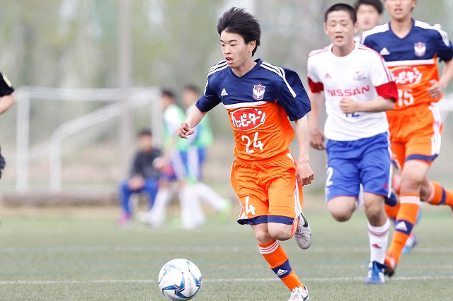 albirex_pr's tweet photo. 【#モバアルZ Looking Back📸】
8月9日は #本間至恩 選手の20歳の誕生日🎉👏🎂
おめでとうございます㊗🙌🎊

至恩選手のアカデミー時代からの特選フォト😍は #フォトギャラリー でお楽しみください💁‍♀️

 ▶️https://t.co/8umxDrIH0p
@Shionhonma 

#albirex #モバゼー #アルビレックス新潟 https://t.co/sklRXE6Y1B