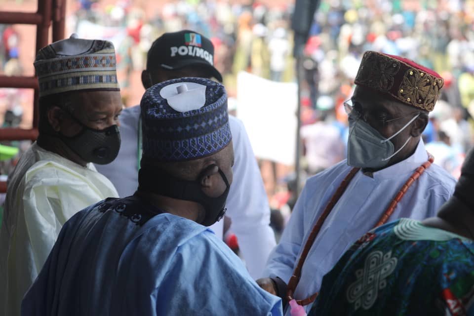 ChibuikeAmaechi's tweet photo. Today, we were at the official flag-off of the APC governorship campaign in Edo State, giving our full support to our candidate, Pastor Osagie Ize-Iyamu. 

Edo people, Vote APC, Vote Ize -Iyamu. https://t.co/erjzuIEki7