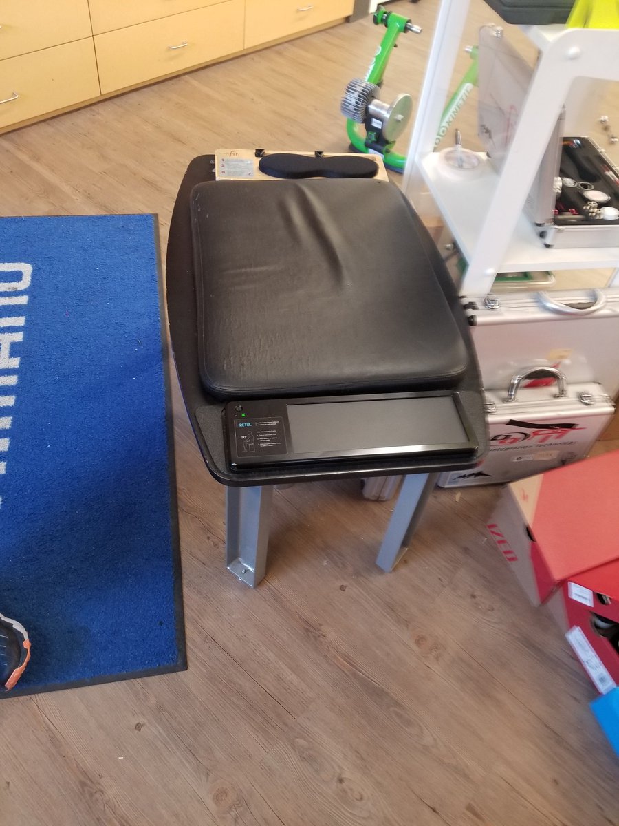 bushcrafter79's tweet photo. Ok, so I generally hate on technology. 
But, today, I am grateful for the "ass scanner"
Had my ass scanned and pressure points measured for a sweet new bike saddle!!!! 
#assmeasurement
#speciallizedsaddle
#asstechnology
#155mmposterior https://t.co/4kn21WGjk9
