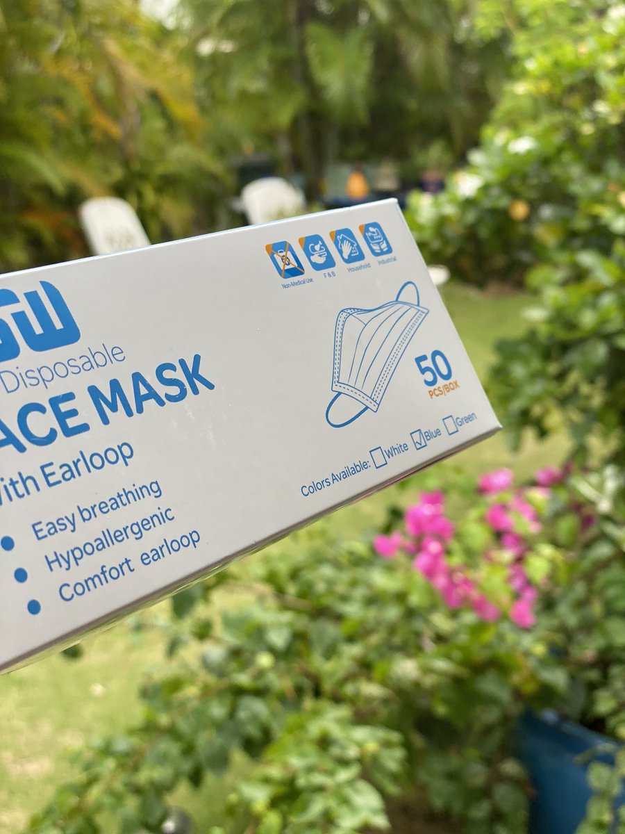 #Masques obligatoires...

1 boîte de 50 = 19,90 € Paris

1 boîte de 50 = 49,90 € Pointe à Pitre 

Inégalités face au #coronavirus ...