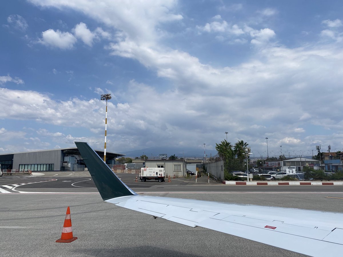 Jgoat1988's tweet image. First time I’ve had to consult ‘Ash Cloud sector charts’ today 🌋 the chart looks far more impressive than the unimpressive cloud obscured view of it anyway 😂🛩 🇮🇹 #MtEtna #Lear45