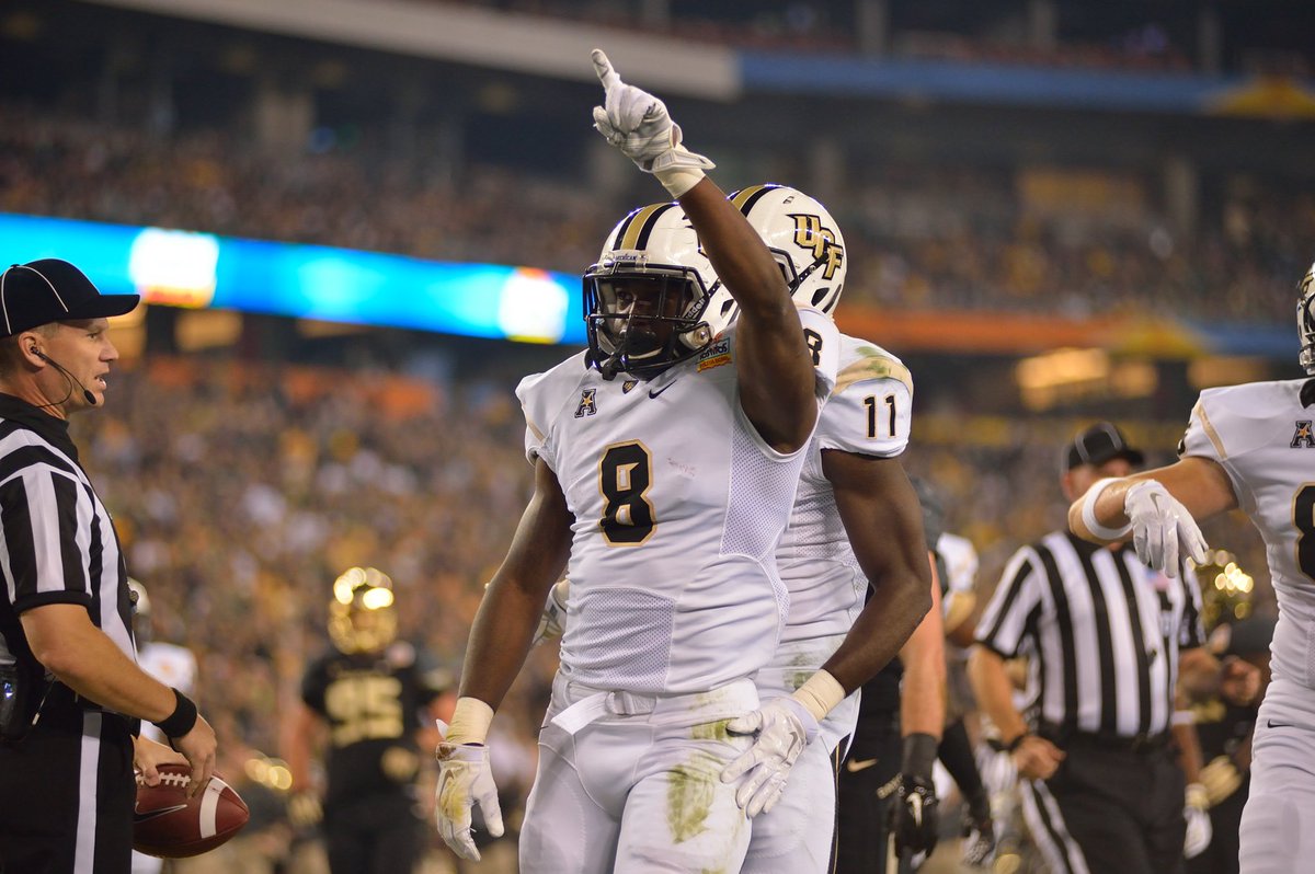 Varsity_Knights's tweet photo. #UCFiesta π΅π https://t.co/IAfV7KFK2j