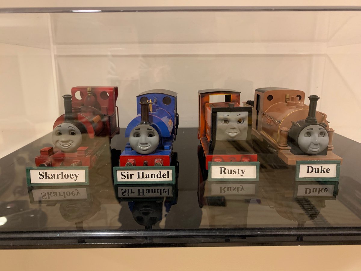 ThomasTankMerch's tweet image. Here’s all of the narrow gauge trains we have all together with their name boards! Thank you to @TomsProps for securing the Rusty name board for us. What a cast of characters!