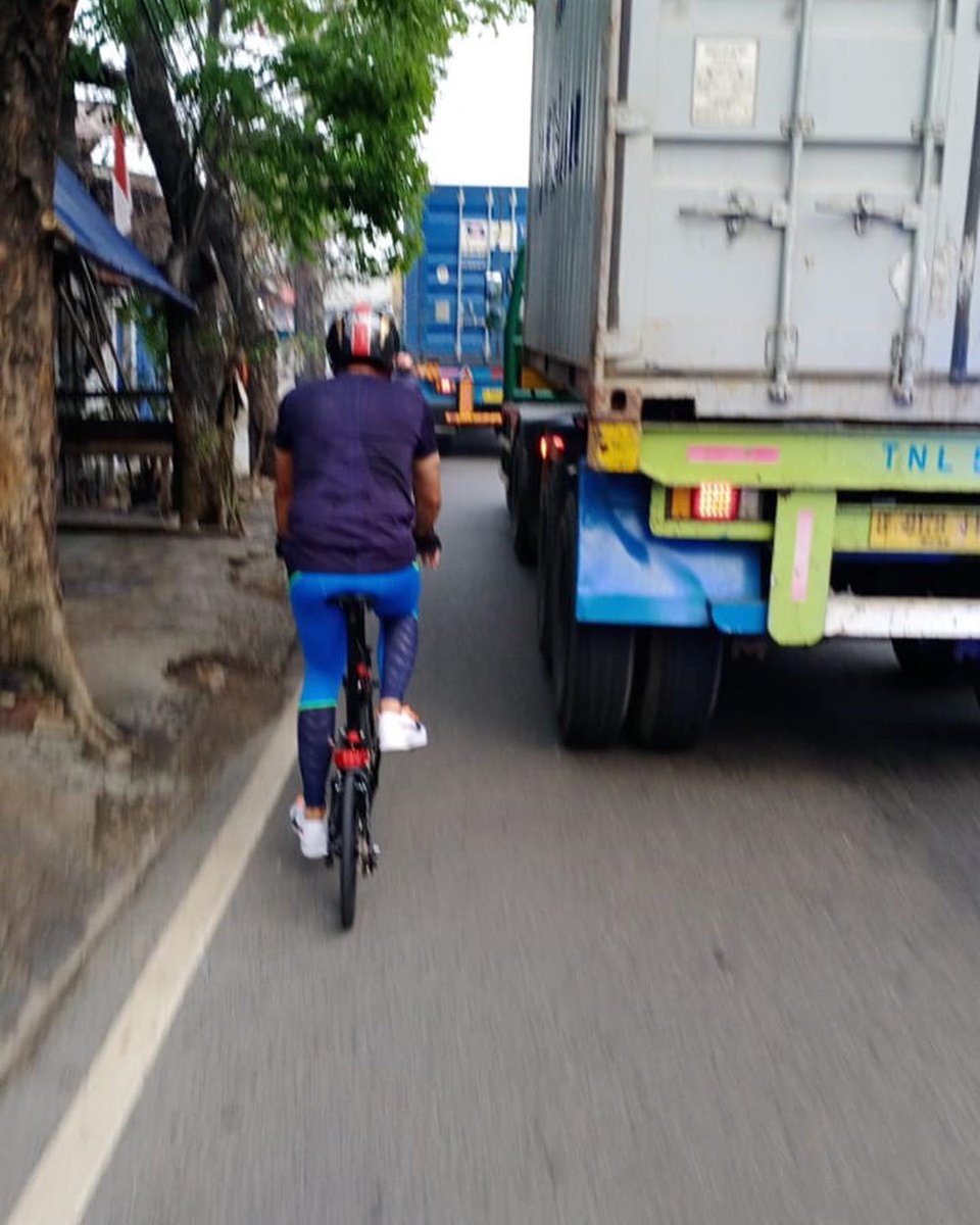 Ahmad Sahroni tweet media