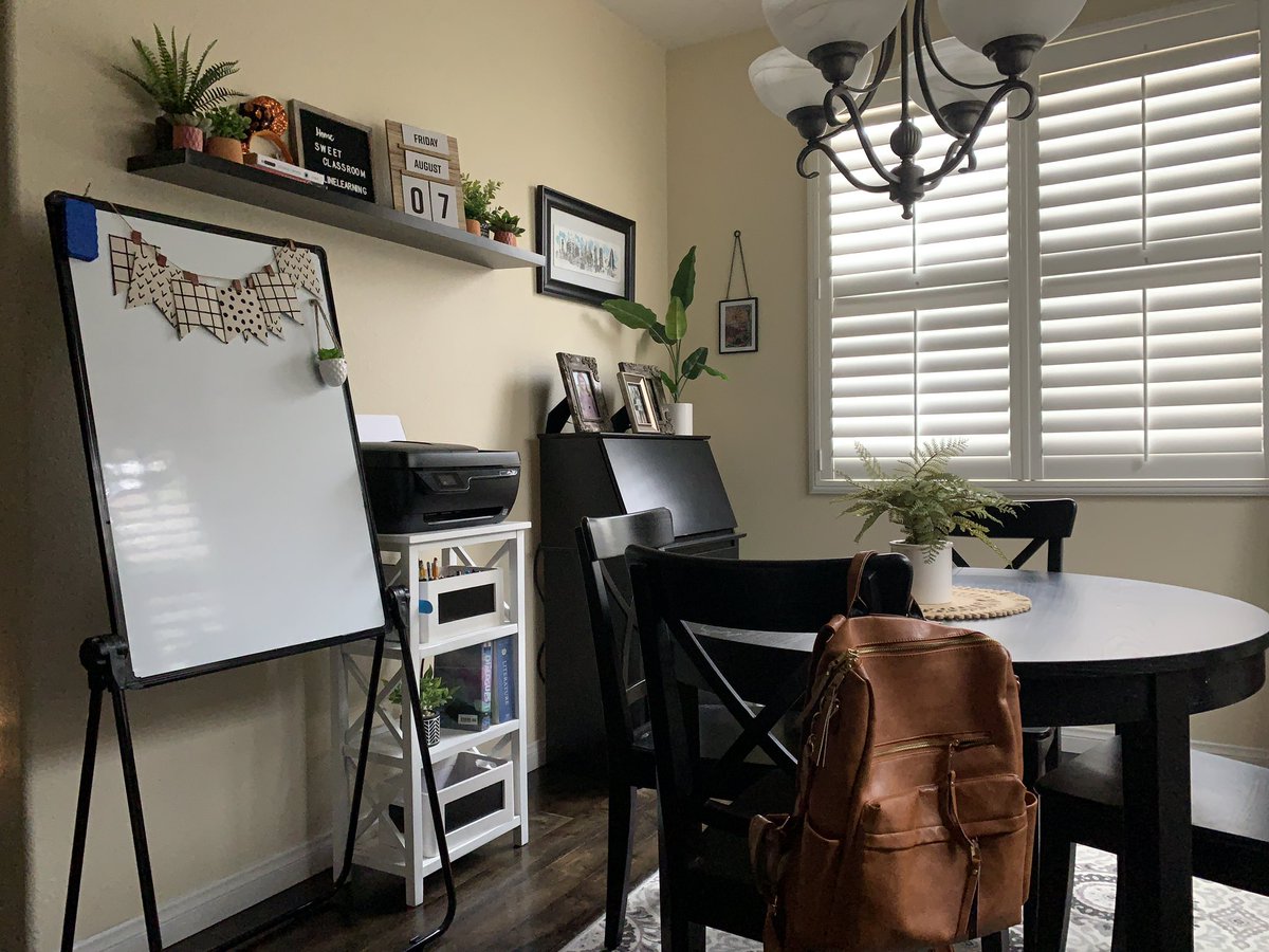 barryeducated's tweet photo. Back to school looks a little different this school year. Who else is making new spaces for learning?
#onlinelearning #distancelearning #remoteonlinelearning https://t.co/frnyRWRpKW
