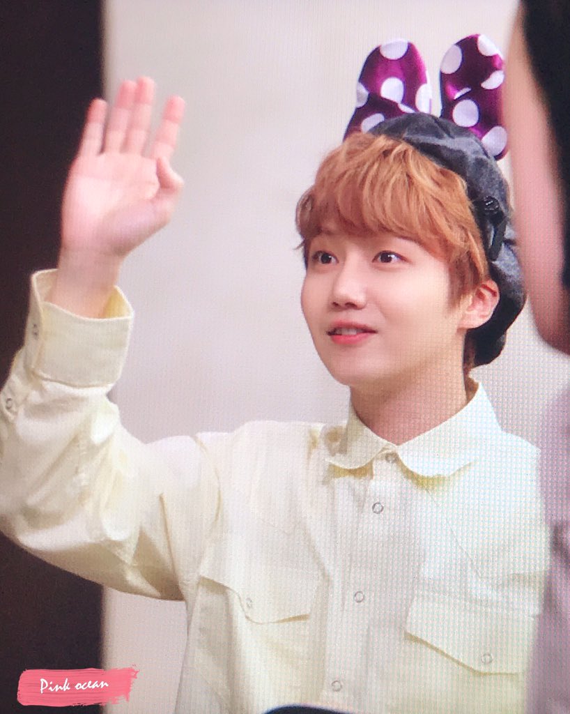 hourlyjinho's tweet photo. https://t.co/OKGi4CJiU0