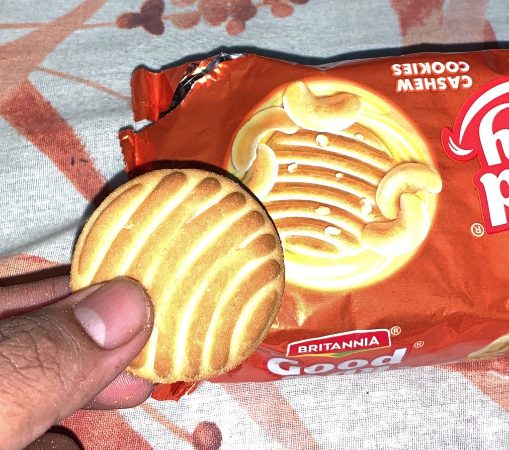 Dear <a href="/BritanniaIndLtd/">Britannia Industries Limited</a> 

Please dont compromise on the quality of Good day biscuits 🍪 just to get better margins I can hardly find any cashews.

In short term you will make higher margins but in long term you will lose your customers.

#Gooddaykacashew kaha gaya ?

Plz retweet 🙏