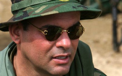 MariaA_PardoJ's tweet photo. Colombia lleva décadas justificando el paramilitarismo, creyendo que los comandantes paracos y su líder natural, el expresidente @AlvaroUribeVel, son justicieros, héroes de la patria que hicieron lo que debían: masacrar para rescatar al país de las garras del comunismo.

Abro�� https://t.co/f3a679hYJX