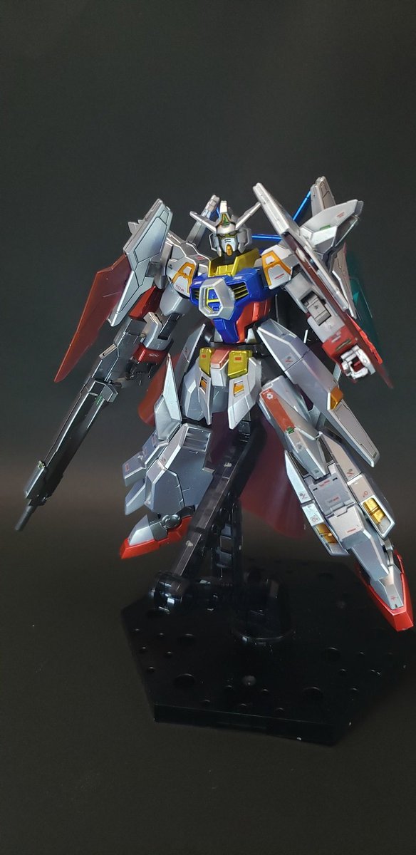 鈴木 克海 Hg トライエイジガンダム プレバン すいません 嘘つきました トライエイジマグナムをトライエイジガンダム風に色替えをしてみました クリアパーツの一つが 色落ちしてしまってとても残念です 色合ってるよね 塗装はいつもの