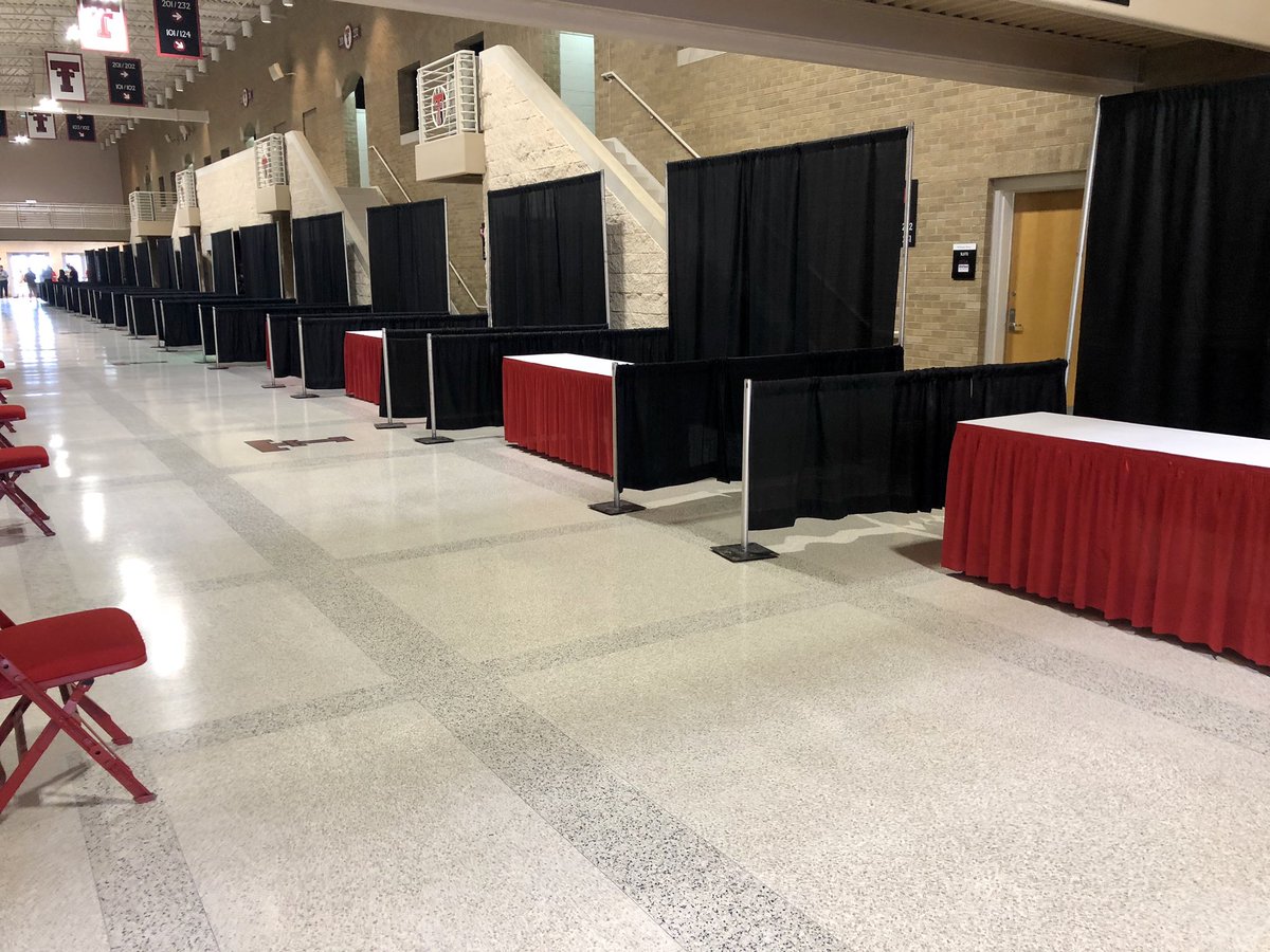 GHDSES's tweet photo. WE ARE BACK! 💪 We’ve missed you @UnitedSpArena. 🔴⚫️ #TexasTech #TradeShow #Expo #GHDSES https://t.co/o21mCdLjX5