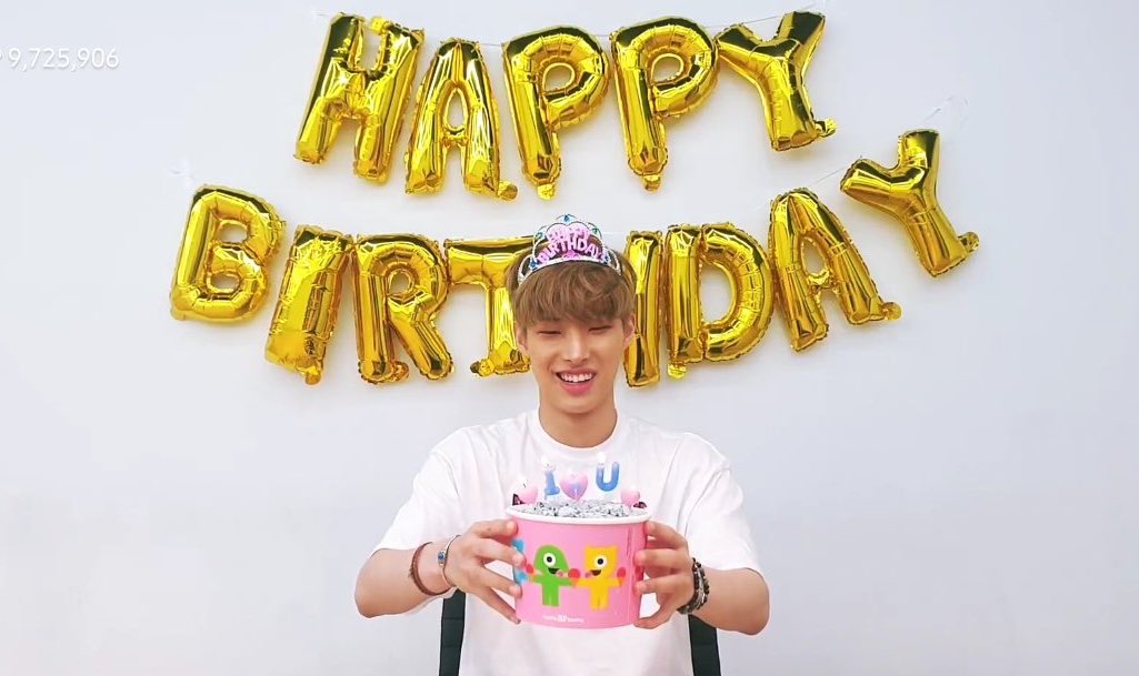 ATEEZ Updates on Twitter: "HAPPY MINGI DAY🎉 Happy Birthday to our beloved Mingi! Thank you so much for all the love you show us and for always working hard! Let us all