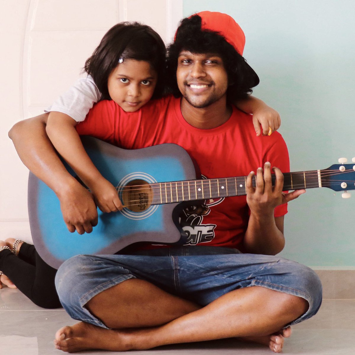 AmalanStallone's tweet photo. You decide your vibe. #Smile #Sparkle #Shine
PC - Pradeepa Chelladurai
#Happiness #Love #Jellybean #Peanuts #Guitar #BestDay #Red #Nike #NikeCap #AmalanStallone #Music #Vibes #PositiveVibes #TheBest #Kids #Mummy #Mom #August #RedVibes #Logo #RedTees #Care #GuitarMusic https://t.co/He4tvwET60