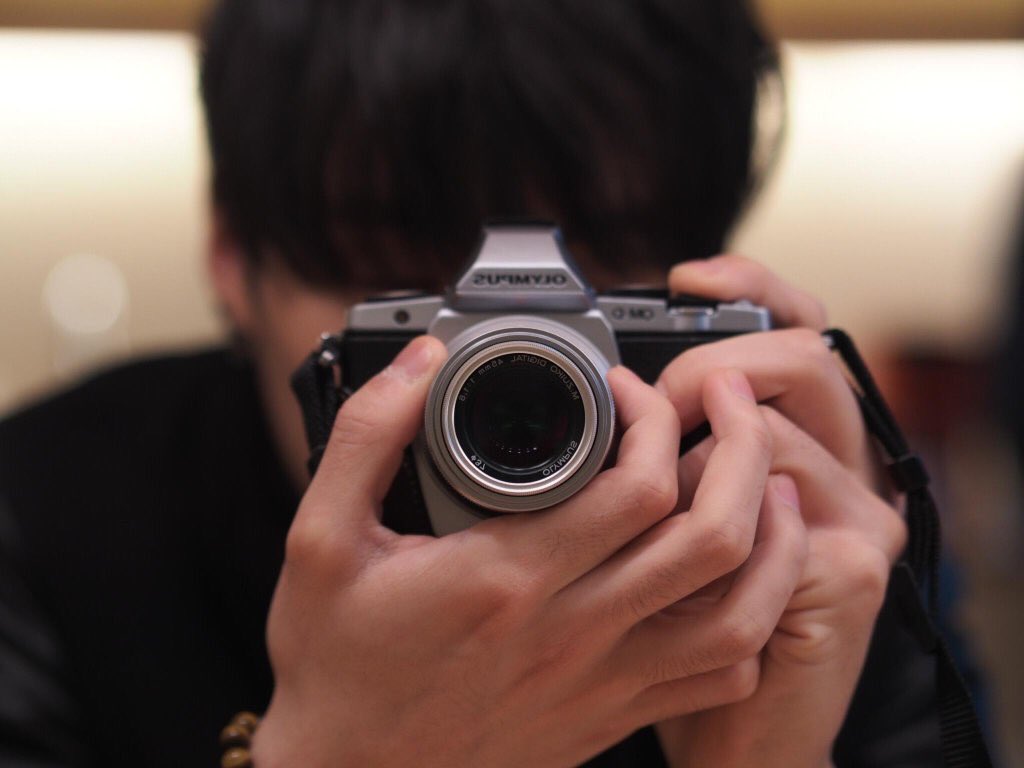 Long time ago Yoongi used to post his photography and tag it as "Suga's Sight". He took pictures of various things but sadly he is not post them anymore. We get it once last year.