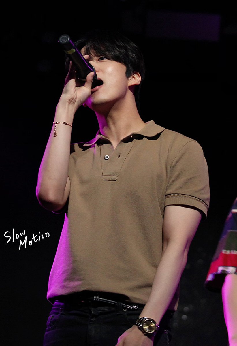 slowmotion0124's tweet photo. 200808 MOONW4LKING 팬미 

영재의 목소리가 나한테는 진짜 힐링💕

 @BAP_Youngjae #영재 https://t.co/NPlnET0vTn