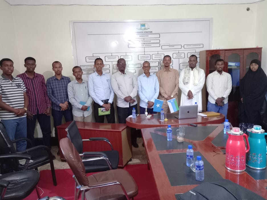 MoPICJubaland's tweet photo. #Mnister of Justice together with his technical team 2day hosted @MoPICJubaland to update Jubaland's Strategic Plan for 2021-2024 version. This will guide government and non-government actors to align their priorities with the new version frm 2021-2024.
@RashidPlans
@Gootosman https://t.co/3reFlcJee9