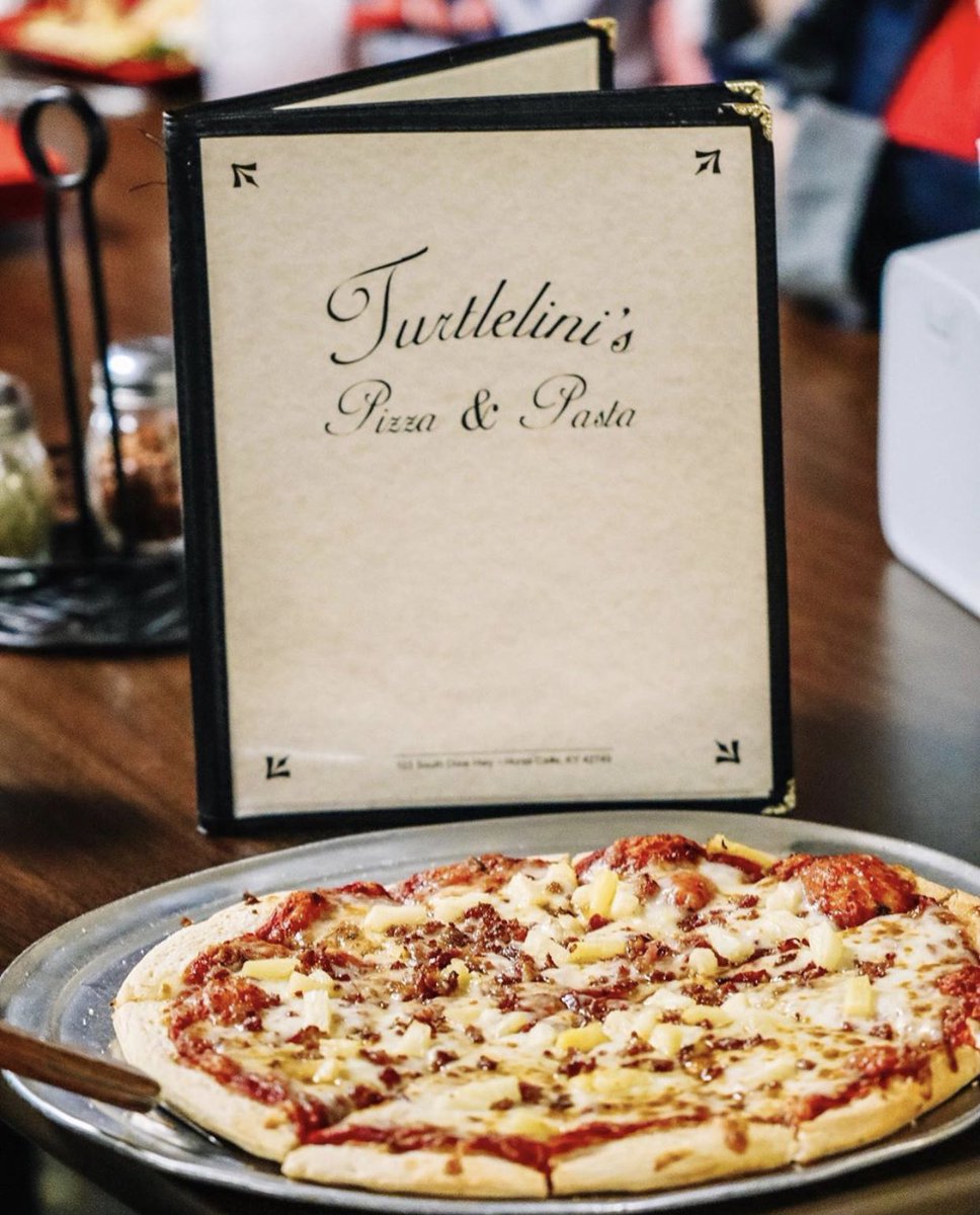 HartCoTourism's tweet image. Every weekend deserves a little pizza.

kygetaway.com
📷: @JCPEats 
#outdooradventurecapitalofkentucky #homemadecrust #pizza #kygetaway #betterinthebluegrass