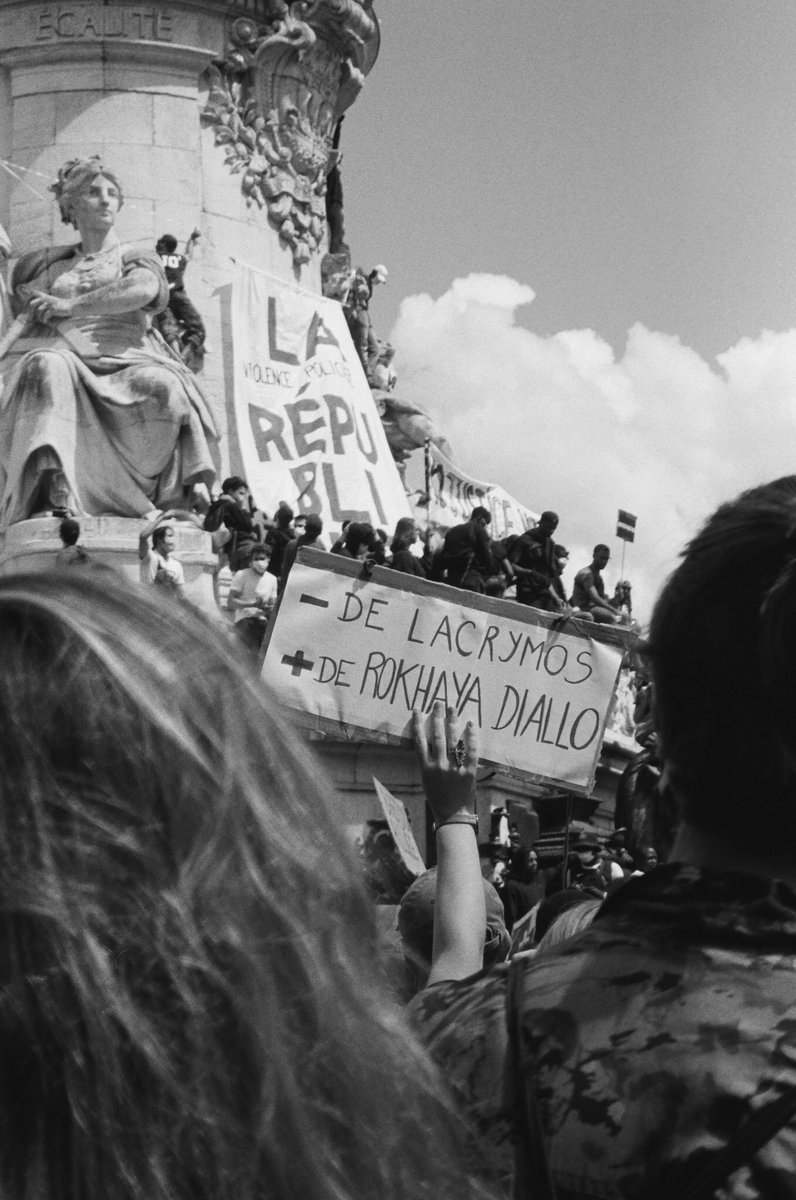 J'ai fais développer ma pellicule, quelques photos de la Marche Nationale du 13 Juin 2020 🖤 <a href="/laveritepradama/">La Vérité Pour Adama</a> <a href="/RokhayaDiallo/">Rokhaya Diallo</a> #JusticePourAdama #BlackLivesMatter