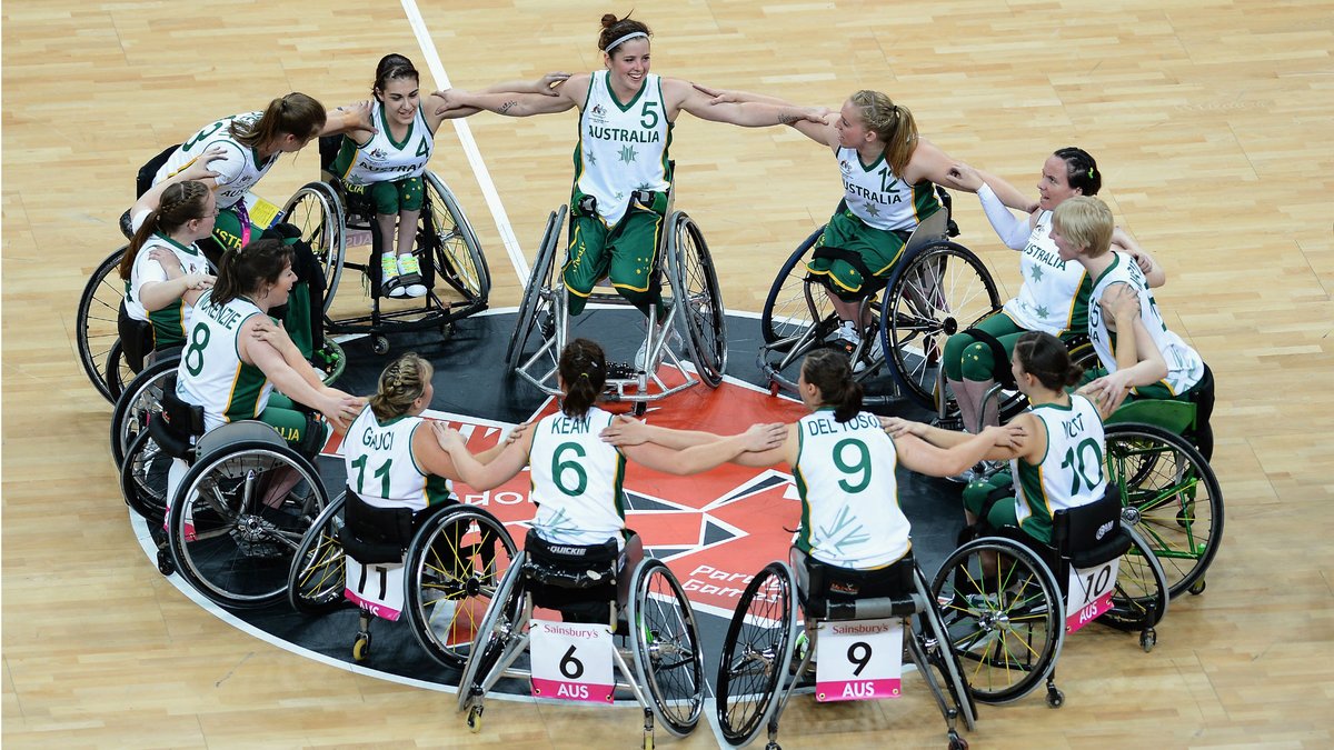 🏀<a href="/A_Lindsay13/">Annabelle Lindsay</a> on the rule change that ended her International wheelchair basketball career🏀

“I thought my career was over at seventeen and to have gone through this a second time is pretty brutal”

#BBCSportshour

🎙️bbc.in/3iiPUXF